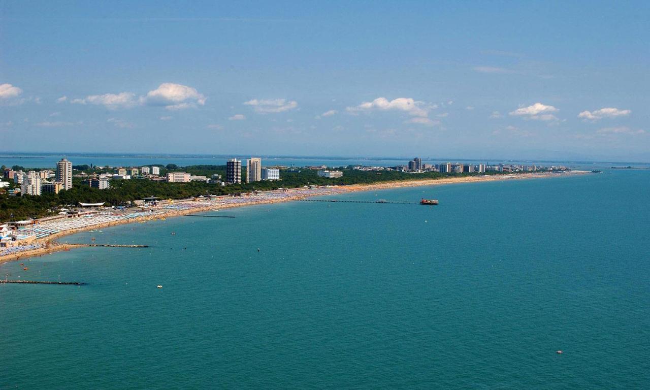 La Magia Del Mare Lignano Sabbiadoro Exterior photo